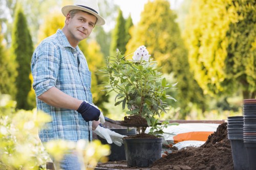 Trusted Gardeners West Ealing payment options with protection